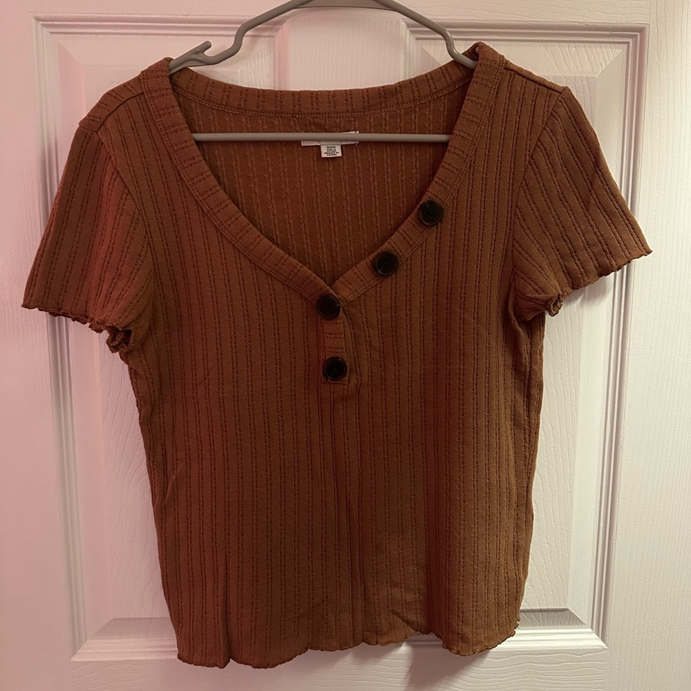 Brown tee, size medium, American Eagle